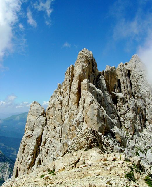 Le meravigliose 'Fiamme di Pietra', dalla sella dei due Corni