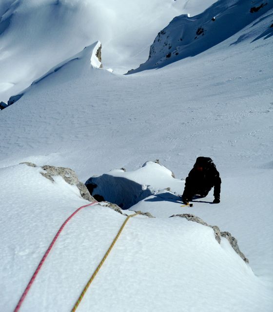 Tiziano sulla crestina che aggira le roccette